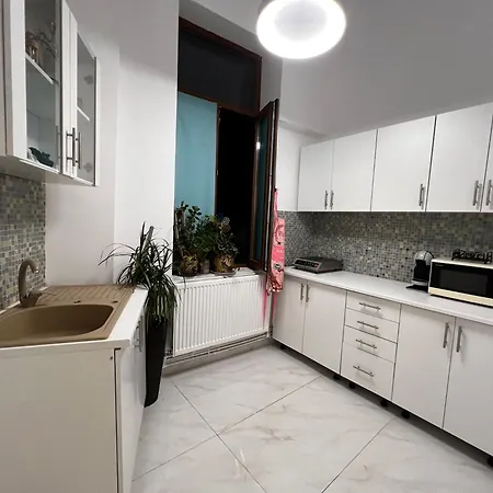 Laya Old Town Apartment *